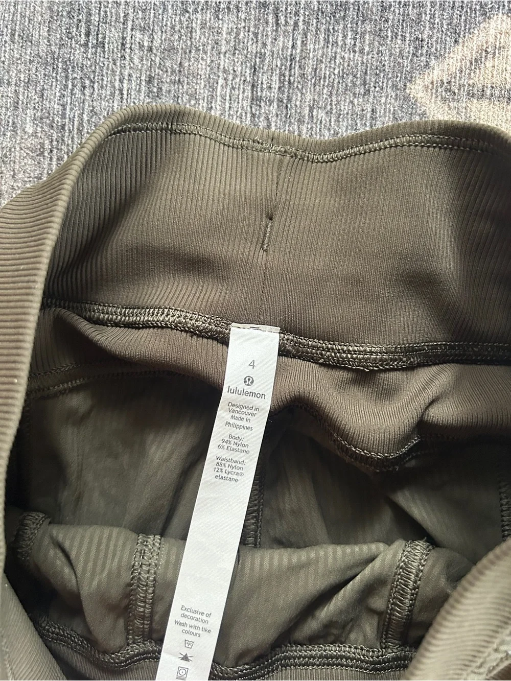 Lululemon Dance Studio Crop